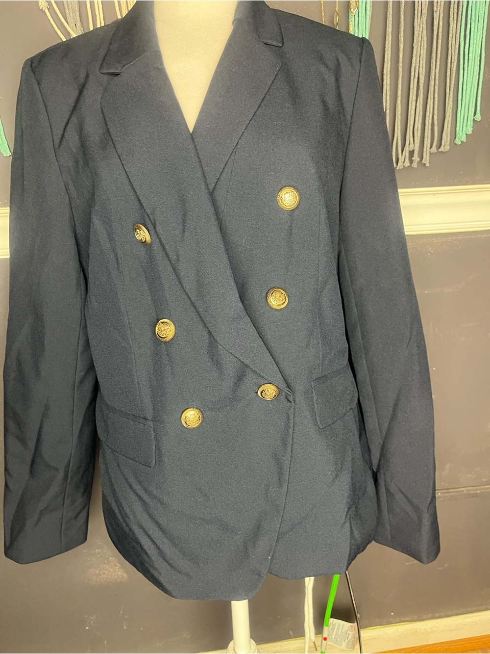 Women’s size 12 navy blue blazer